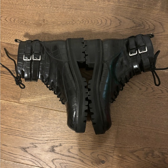 Marc Fisher Women's Black Crocodile Barren 2 Lace Up combat boots size 8 - Picture 7 of 10